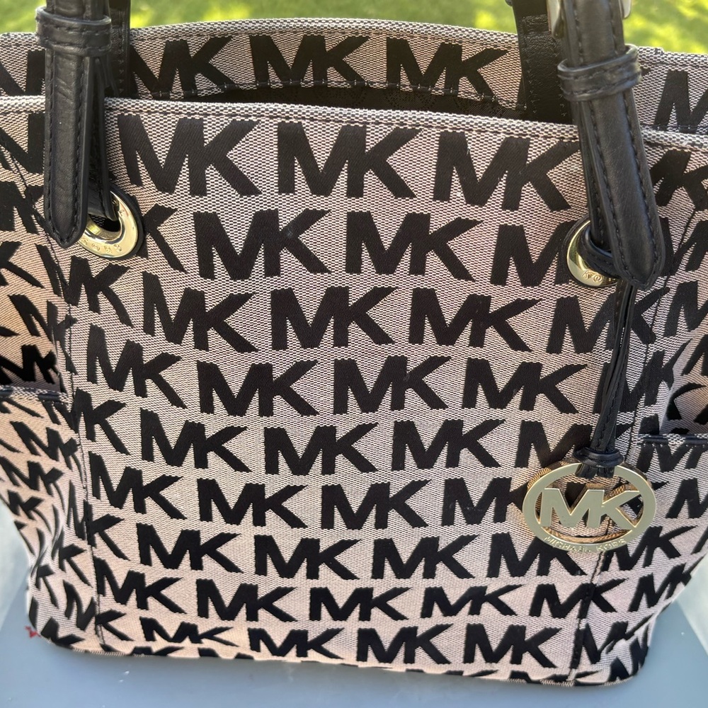 Michael Kors Black and Tan Women's Tote Bag